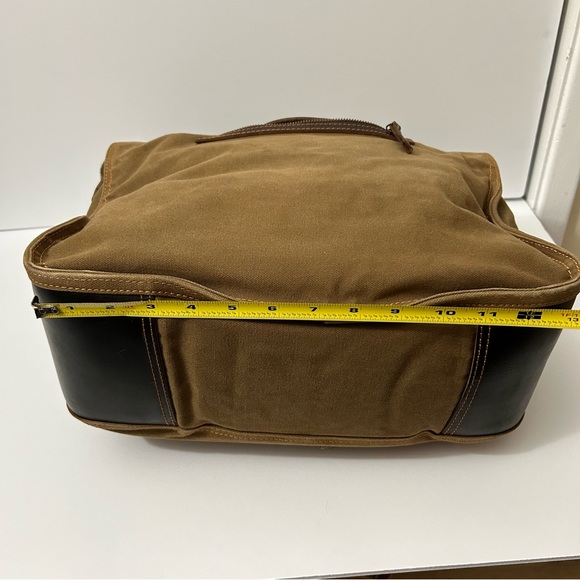 DamnDog Haversack in Swamp Green: Canvas Messenger Bag with Leather Straps - Picture 13 of 16